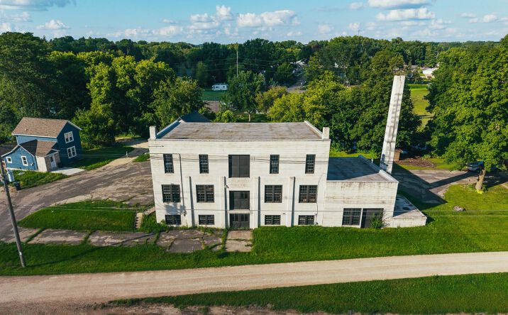 Pictures of Hospitality, Industrial, Retail, Self Storage, Special Purpose property located at 336 N Spring St, Columbus, WI 53925 for sales - image #1