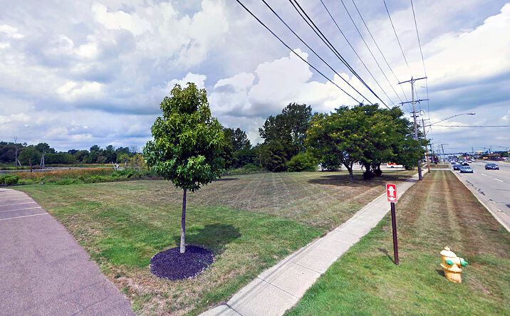 Pictures of Retail, Office, Land property located at 7090 S Westnedge Ave, Portage, MI 49002 for sales - image #1