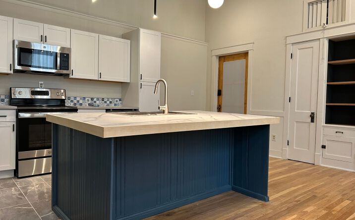Pictures of Multifamily property located at 1201 Main St, Parkville, MO 64152 for sales - image #1