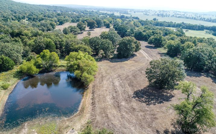 Pictures of Land property located at 160 E Hwy 31, Quinton, OK 74561 for sales - image #1