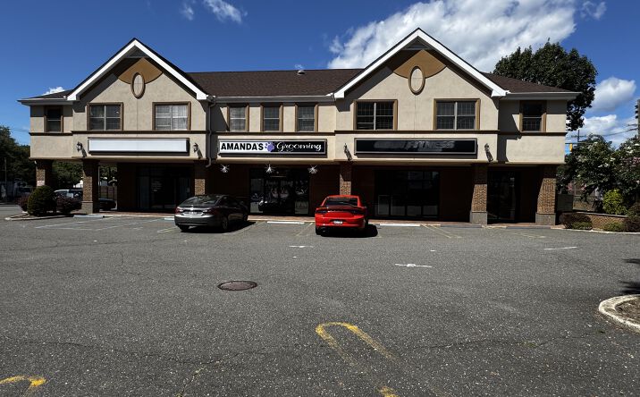 Pictures of Mixed Use, Multifamily, Office, Retail property located at 72-74 Cedar Swamp Rd, Glen Cove, NY 11542 for sales - image #1