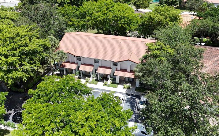 Pictures of Multifamily property located at 11551 Royal Palm Blvd # 5 #1-5, Coral Springs, FL 33065 for sales - image #1