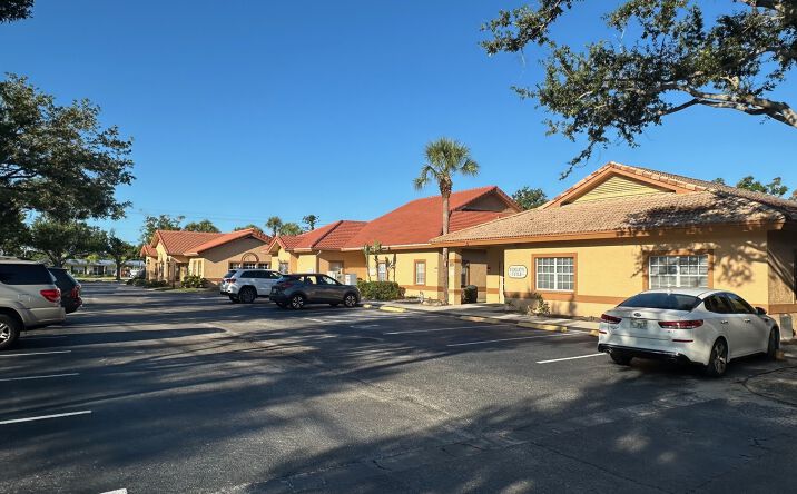 Pictures of Office property located at 151 - 197 Center Rd, Venice, FL 34285 for sales - image #1