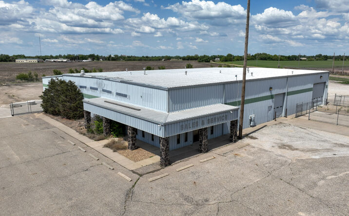 Pictures of Industrial, Office property located at 241 SE 10 Ave, Great Bend, KS 67530 for sales - image #1