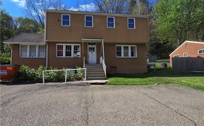 Pictures of Office, Retail property located at 4231 Steubenville Pike, Pittsburgh, PA 15205 for sales - image #1
