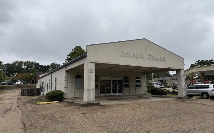 Pictures of Retail property located at 515 S Pear Orchard Rd, Ridgeland, MS 39157 for sales - image #1