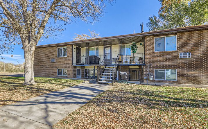 Pictures of Multifamily property located at 2947 Glendale Dr, Evans, CO 80620 for sales - image #1
