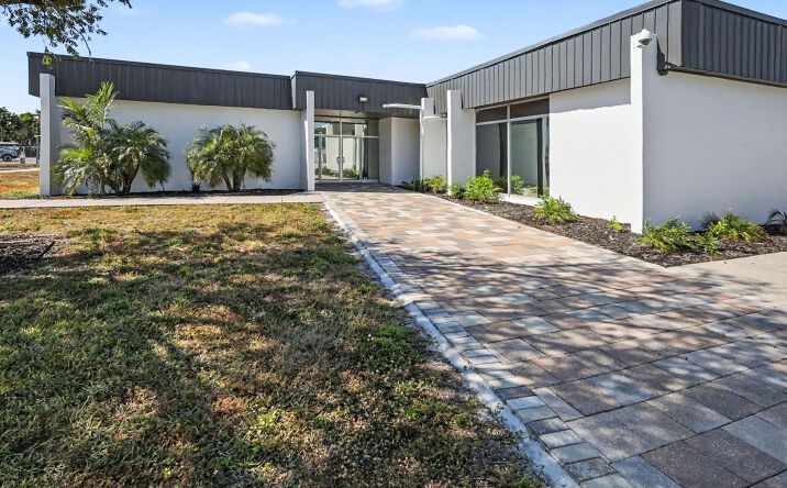 Pictures of Office property located at 1288 N Tamiami Trl, North Fort Myers, FL 33903 for sales - image #1