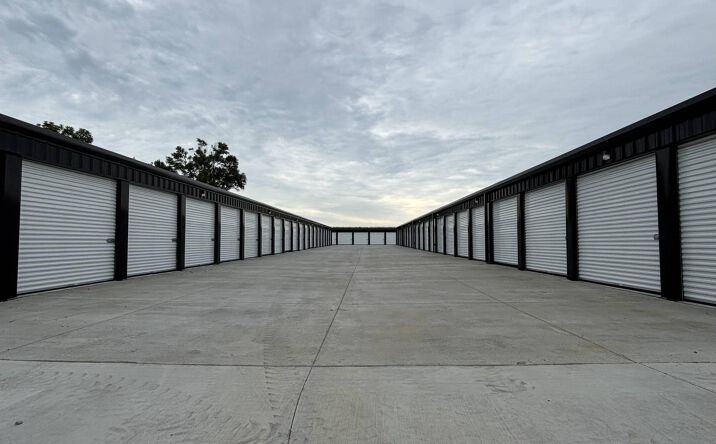 Pictures of Self Storage property located at 1308 Adair Ct. Sw, Cedar Rapids, IA 52404 for sales - image #1