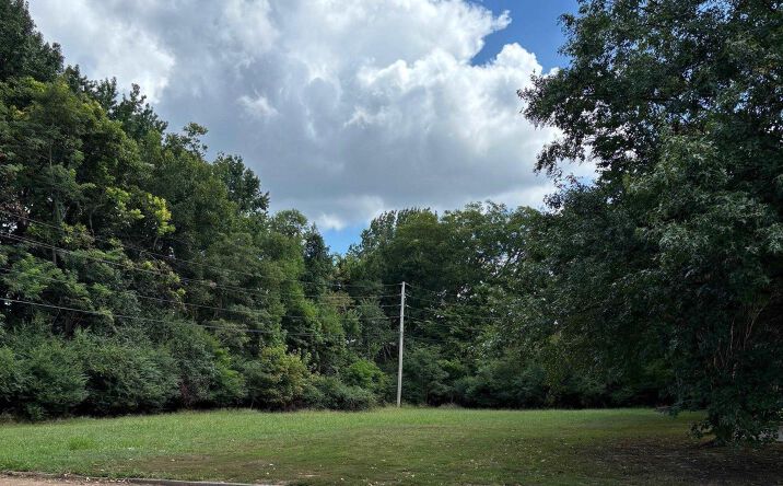 Pictures of Land property located at 354 Distribution Pkwy, Collierville, TN 38017 for sales - image #1