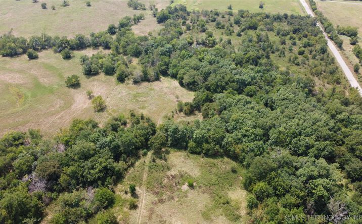 Pictures of Land property located at Chicken Fight Road, Atoka, OK 74525 for sales - image #1