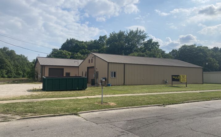 Pictures of Industrial property located at 521 Lundy Street, Streator, IL 61364 for sales - image #1