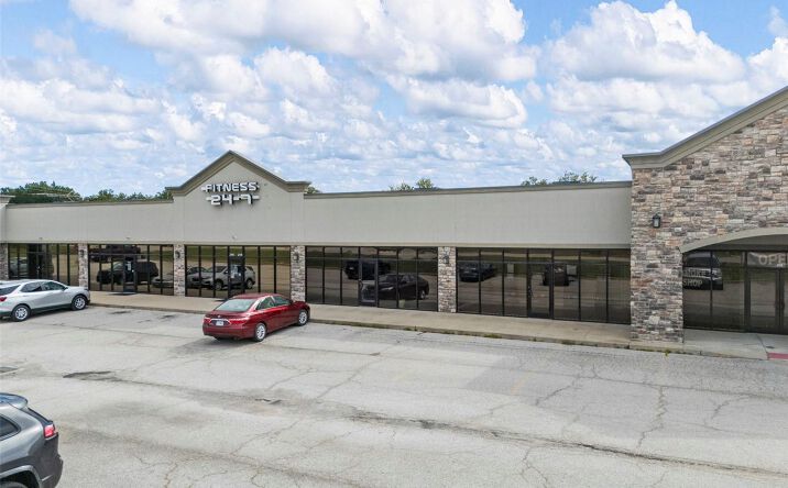 Pictures of Retail, Office property located at 212 Immanuel Ave, New Haven, MO 63068 for sales - image #1