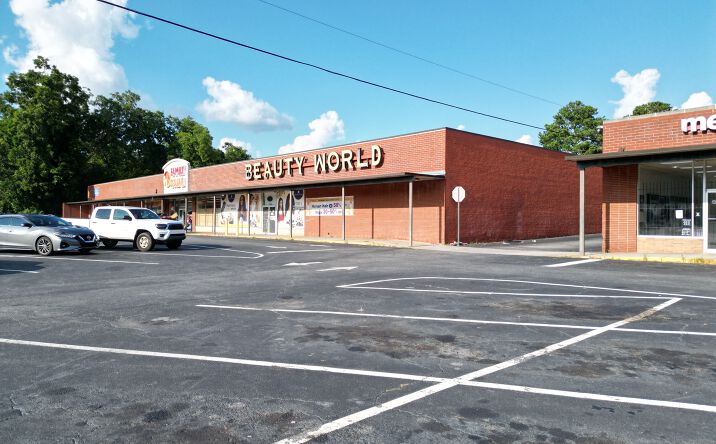 Pictures of Retail property located at 840 Pio Nono Ave, Macon, GA 31204 for sales - image #1