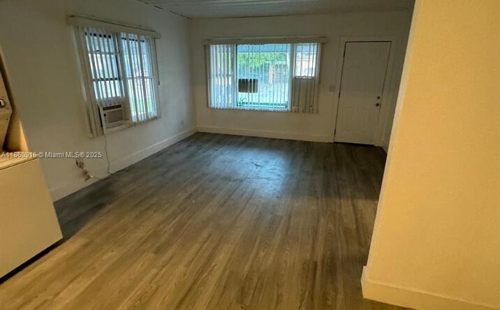 Pictures of Multifamily property located at 501 Wendell Rd, Fort Pierce, FL 34950 for sales - image #1