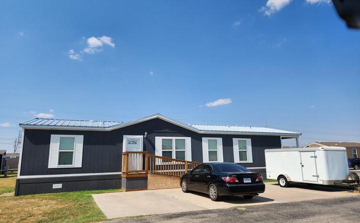 Pictures of Land, Mixed Use property located at 1320 N Fairgrounds Rd, Midland, TX 79706 for sales - image #1