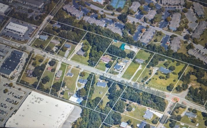 Pictures of Land, Mixed Use, Office, Retail property located at 7418 Igou Gap Rd., Chattanooga, TN 37421 for sales - image #1
