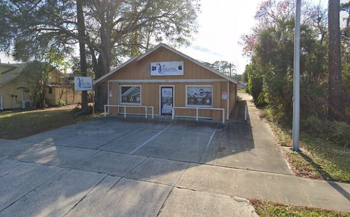 Pictures of Industrial, Retail property located at 484 S Yonge St, Ormond Beach, FL 32174 for sales - image #1