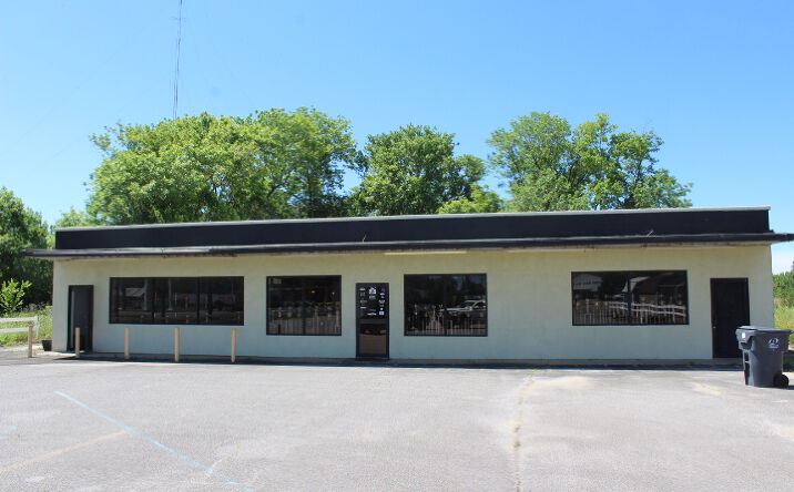 Pictures of Retail property located at 1014 US-80, Demopolis, AL 36732 for sales - image #1