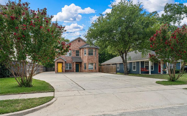 Pictures of Multifamily property located at 1911 S 11th St, Waco, TX 76706 for sales - image #1