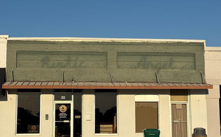 Pictures of Office property located at 30 Scott Street, Camilla, GA 31730 for sales - image #1