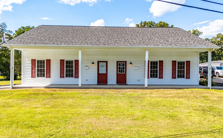 Pictures of Office property located at 4644 Farmville RD, Farmville, VA 23901 for sales - image #1