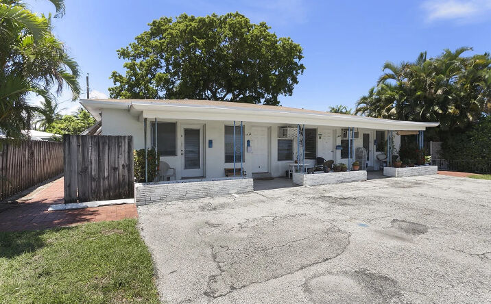 Pictures of Multifamily property located at 1933 NE 26TH ST # 1-4, Wilton Manors, FL 33305 for sales - image #1