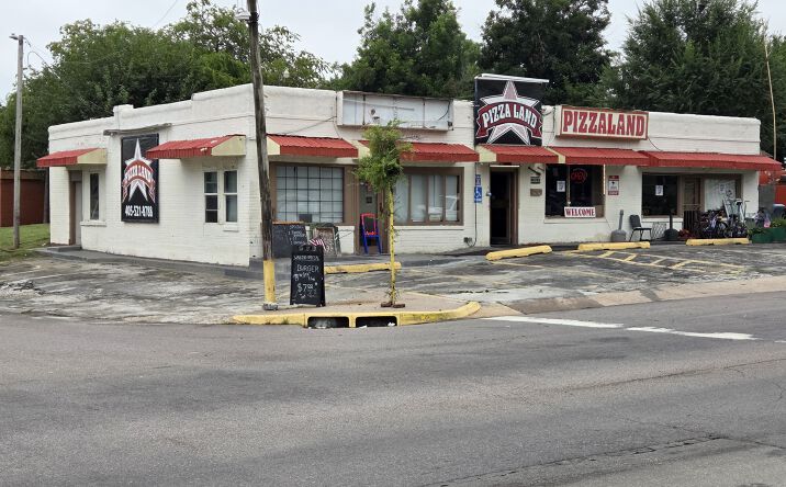 Pictures of Office, Retail property located at 3100-3104 NW 16th St, Oklahoma City, OK 73107 for sales - image #1