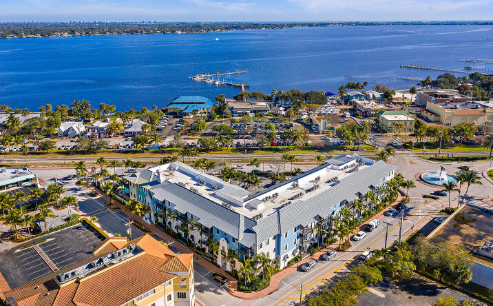 image of property at 310 SW 1ST ST Stuart FL 34994-2059