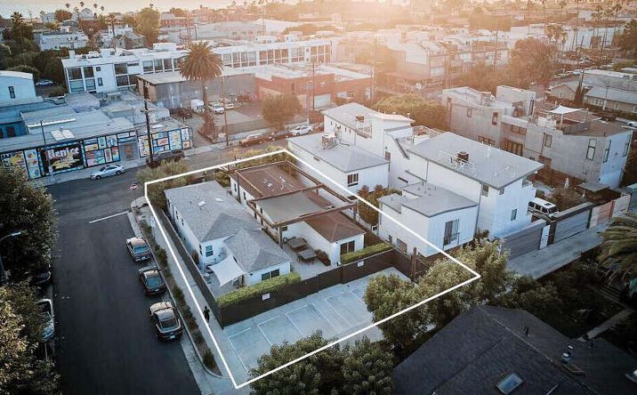 Pictures of Office property located at 718-720 Hampton Drive, Venice, CA 90291 for sales - image #1