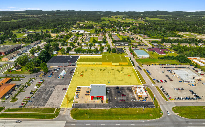Pictures of Retail property located at 1122 N Superior Avenue, Tomah, WI 54660 for sales - image #1