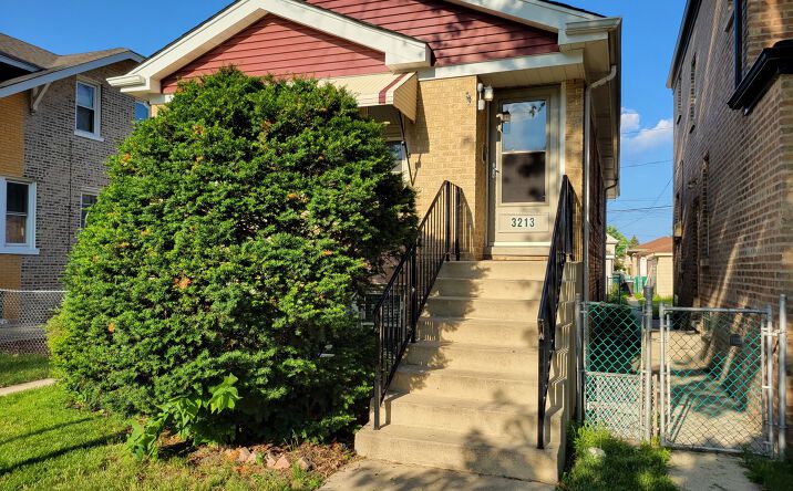 Pictures of Multifamily property located at 3213 Cuyler Avenue, Berwyn, IL 60402 for sales - image #1