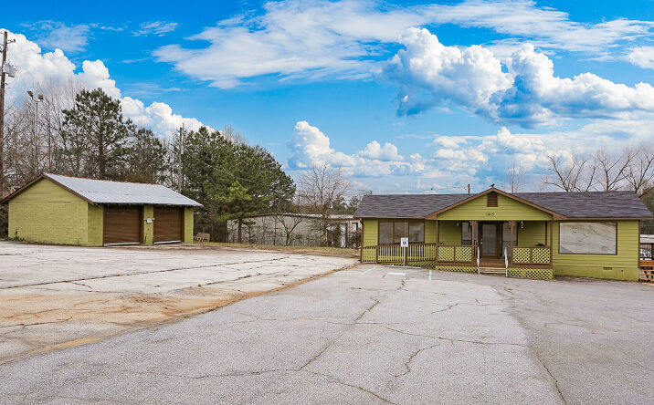 Pictures of Retail property located at 1415 Veterans Memorial Hwy, Mableton, GA 30126 for sales - image #1
