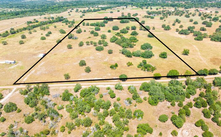 Pictures of Land property located at 265 Boulton Creek Rd, Flatonia, TX 78941 for sales - image #1