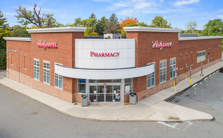 Pictures of Retail property located at 869 2nd Ave, Troy, NY 12182 for sales - image #1