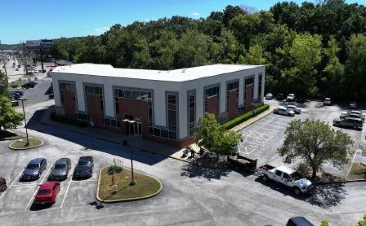 Pictures of Office property located at 3675 W Outer Rd, Arnold, MO 63010 for sales - image #1