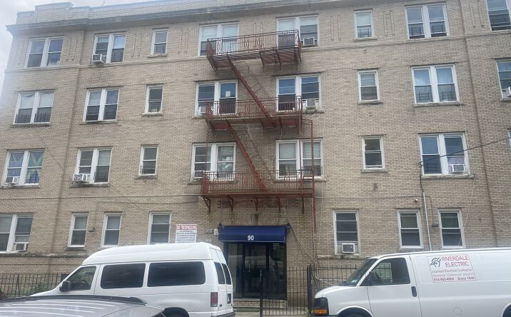 Pictures of Multifamily property located at 90 St Andrews Pl, Yonkers, NY 10705 for sales - image #1