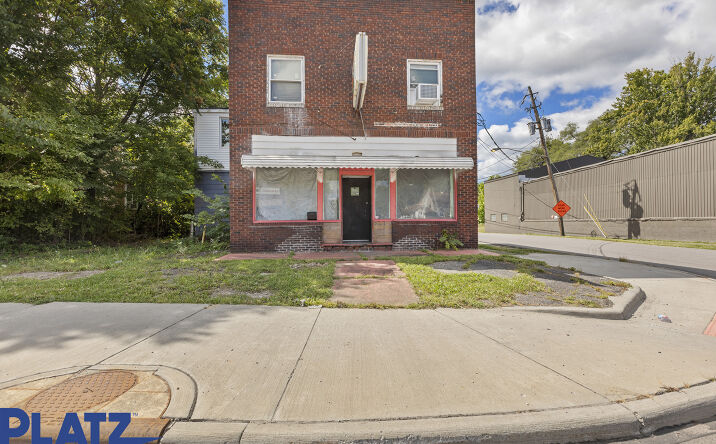 Pictures of Mixed Use, Retail property located at 2006 Youngstown Rd SE, Warren, OH 44484 for sales - image #1