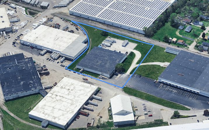 Pictures of Industrial property located at 1950 Stout Field W Dr, Indianapolis, IN 46241 for sales - image #1