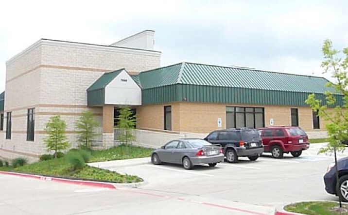 Pictures of Office property located at 7989 W Virginia Dr, Dallas, TX 75237 for sales - image #1