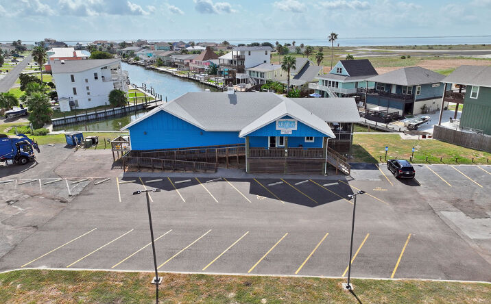 Pictures of Retail property located at 210 Gulf Gate Rd, City-by-the Sea, TX 78336 for sales - image #1