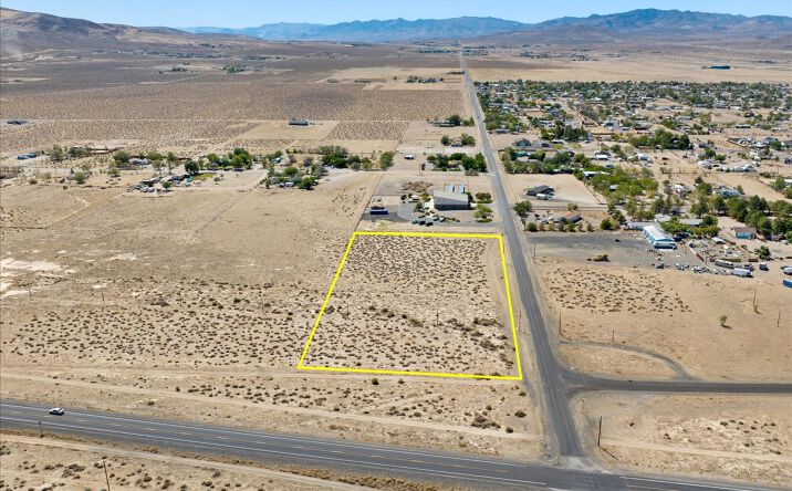 Pictures of Land property located at 4035 Veterans Memorial Highway, Silver Springs, NV 89429 for sales - image #1