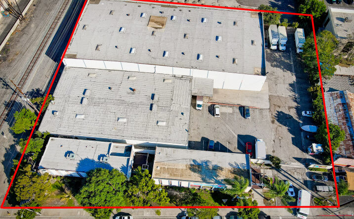 Pictures of Industrial property located at 11400 Downey Ave, Downey, CA 90241 for sales - image #1