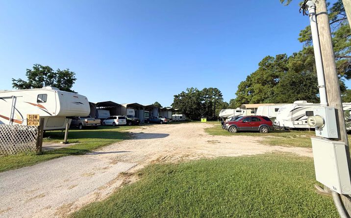 Pictures of Multifamily property located at 36815 FM 1774 Rd., Magnolia, TX 77355 for sales - image #1