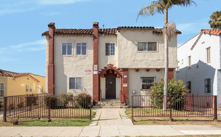 Pictures of Multifamily property located at 1103 W 64th St, Los Angeles, CA 90044 for sales - image #1