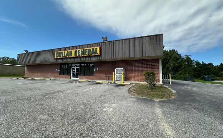 Pictures of Retail property located at 326 Stonewall Jackson St SW, Orangeburg, SC 29115 for sales - image #1