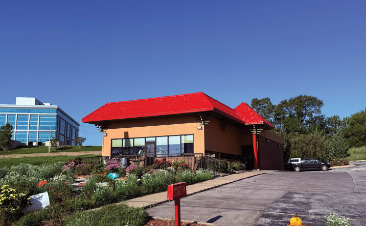 Pictures of Retail property located at 810 Galvin Rd S, Bellevue, NE 68005 for sales - image #1