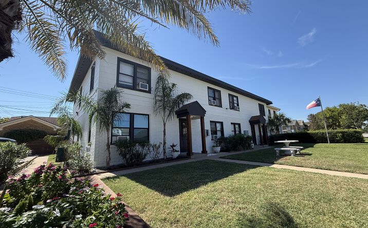 Pictures of Multifamily property located at 5103 Avenue O, Galveston, TX 77551 for sales - image #1