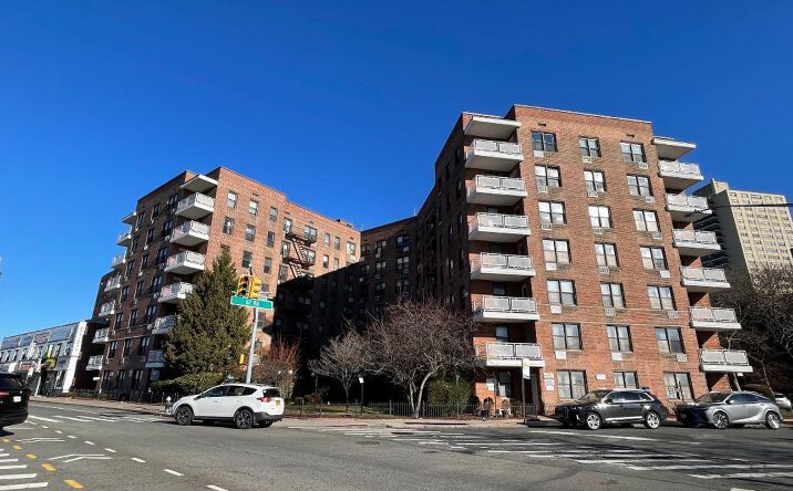 Pictures of Office property located at 100-25 Queens Blvd, Queens, NY 11375 for sales - image #1