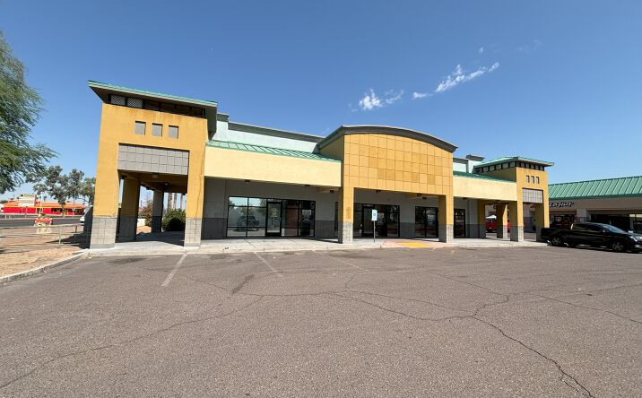 Pictures of Retail property located at 3925 N 67th Ave, Phoenix, AZ 85033 for sales - image #1
